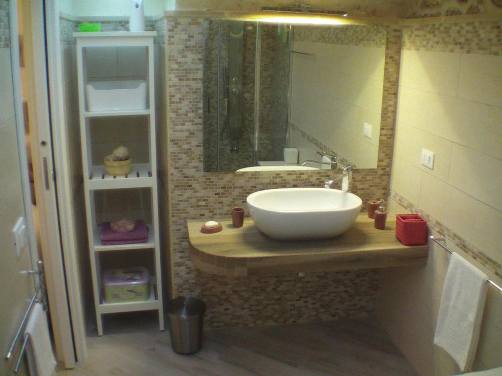 미사니아 La Grotta B&B 외부 사진