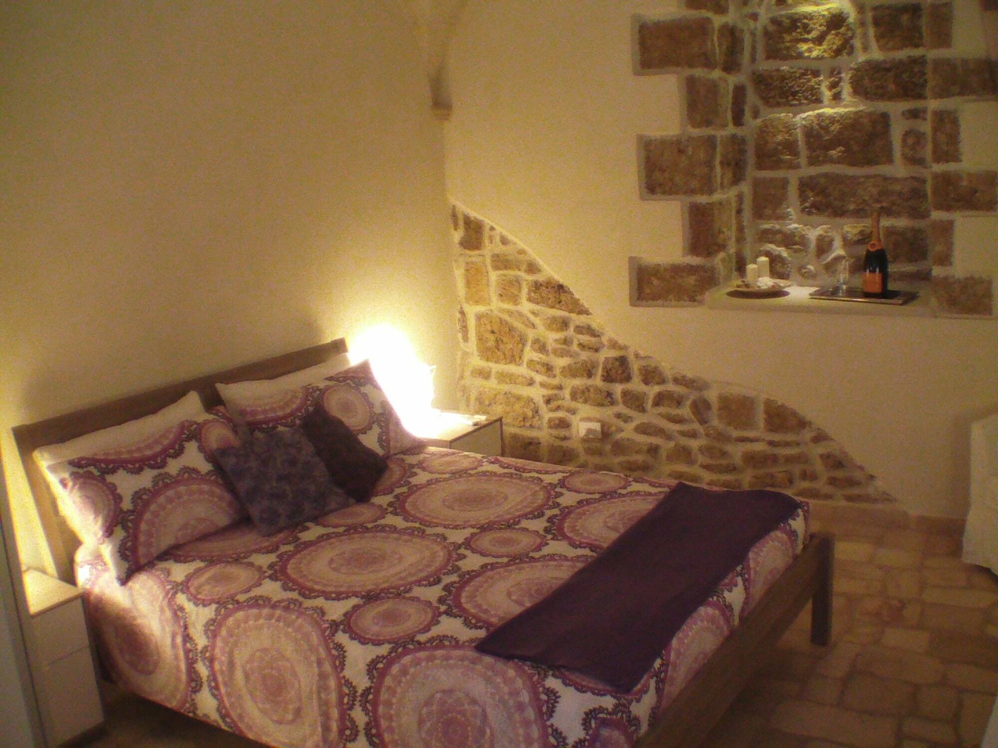 미사니아 La Grotta B&B 외부 사진